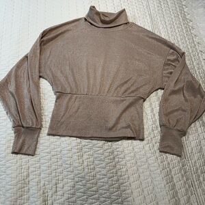 Elegant Tan Turtleneck Sweater Rose Gold Size Medium Never Worn